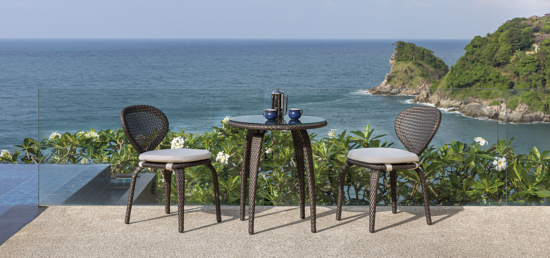 ohmm-iso-collection-outdoor-dining-furniture