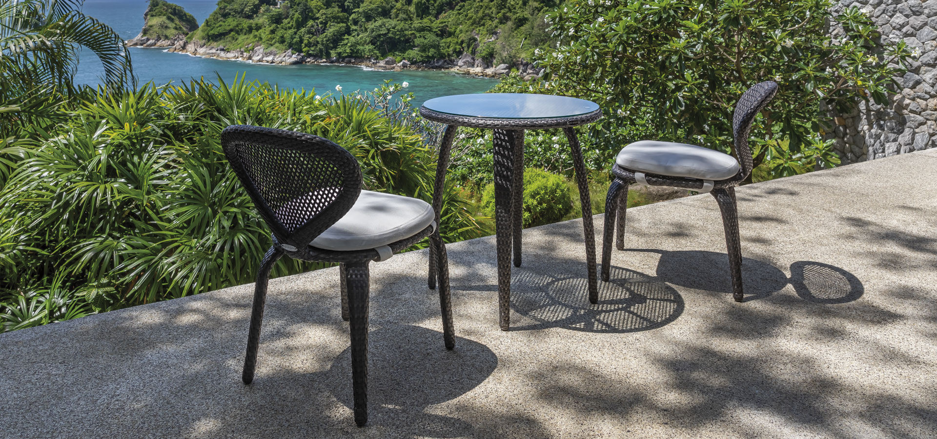 ohmm-iso-collection-outdoor-dining-furniture