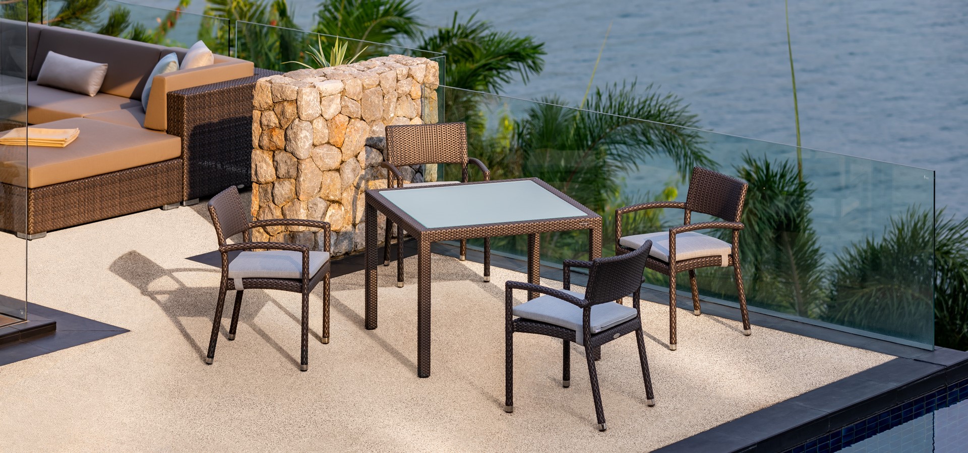 ohmm-flo-outdoor-furniture