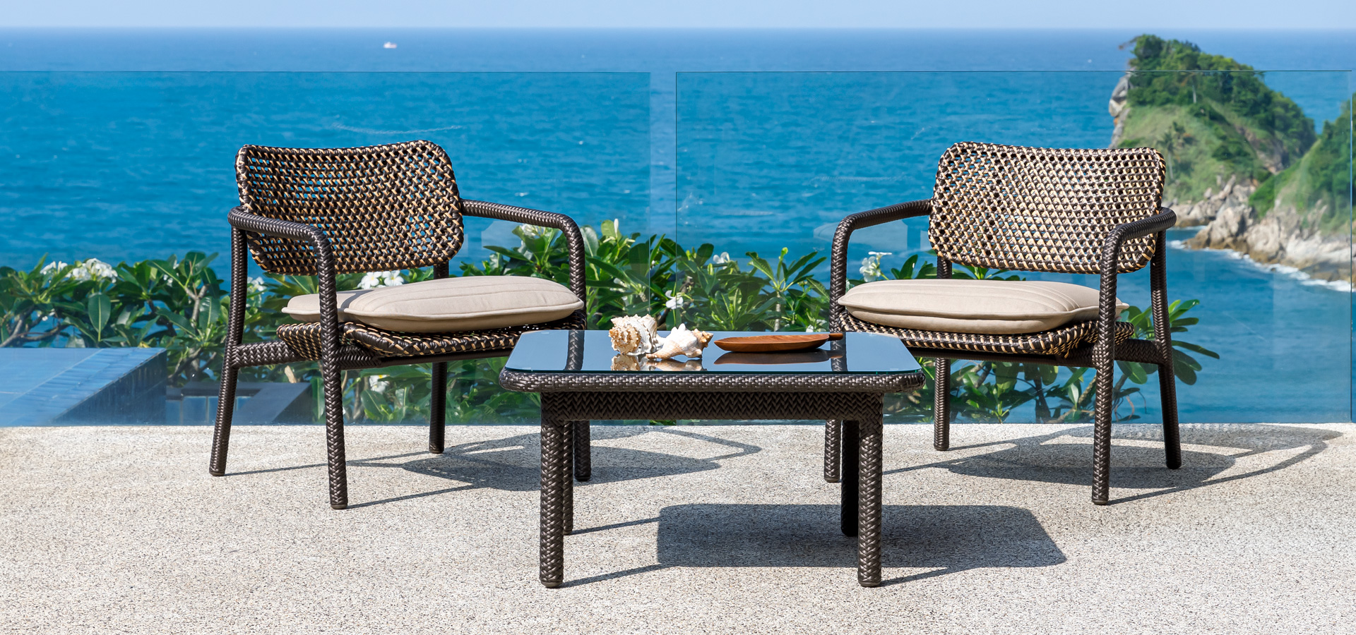 ohmm-flo-outdoor-furniture